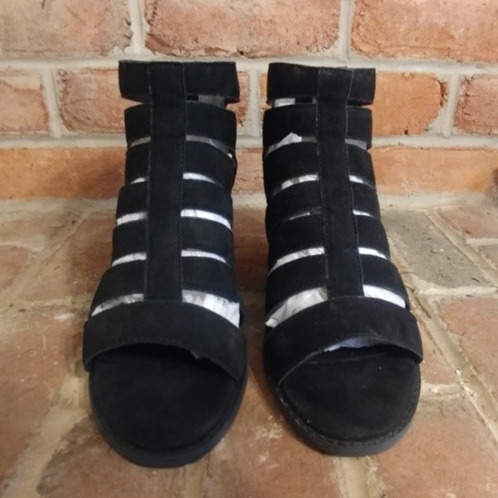 Vionic Black Peep Toe Caged Booties Size 8.5